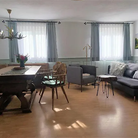 Appartement Winzerhof Maennle *